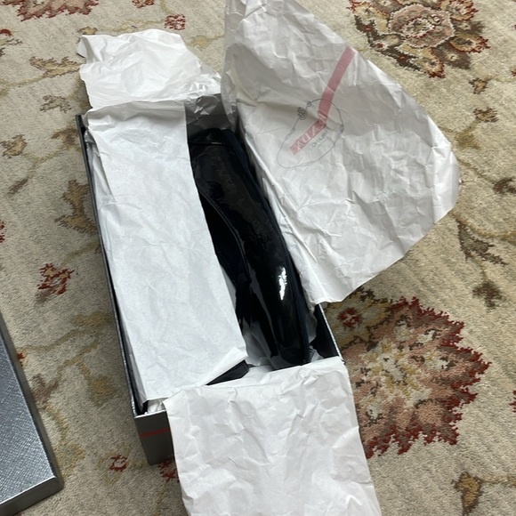 Prada flats - Picture 8 of 10